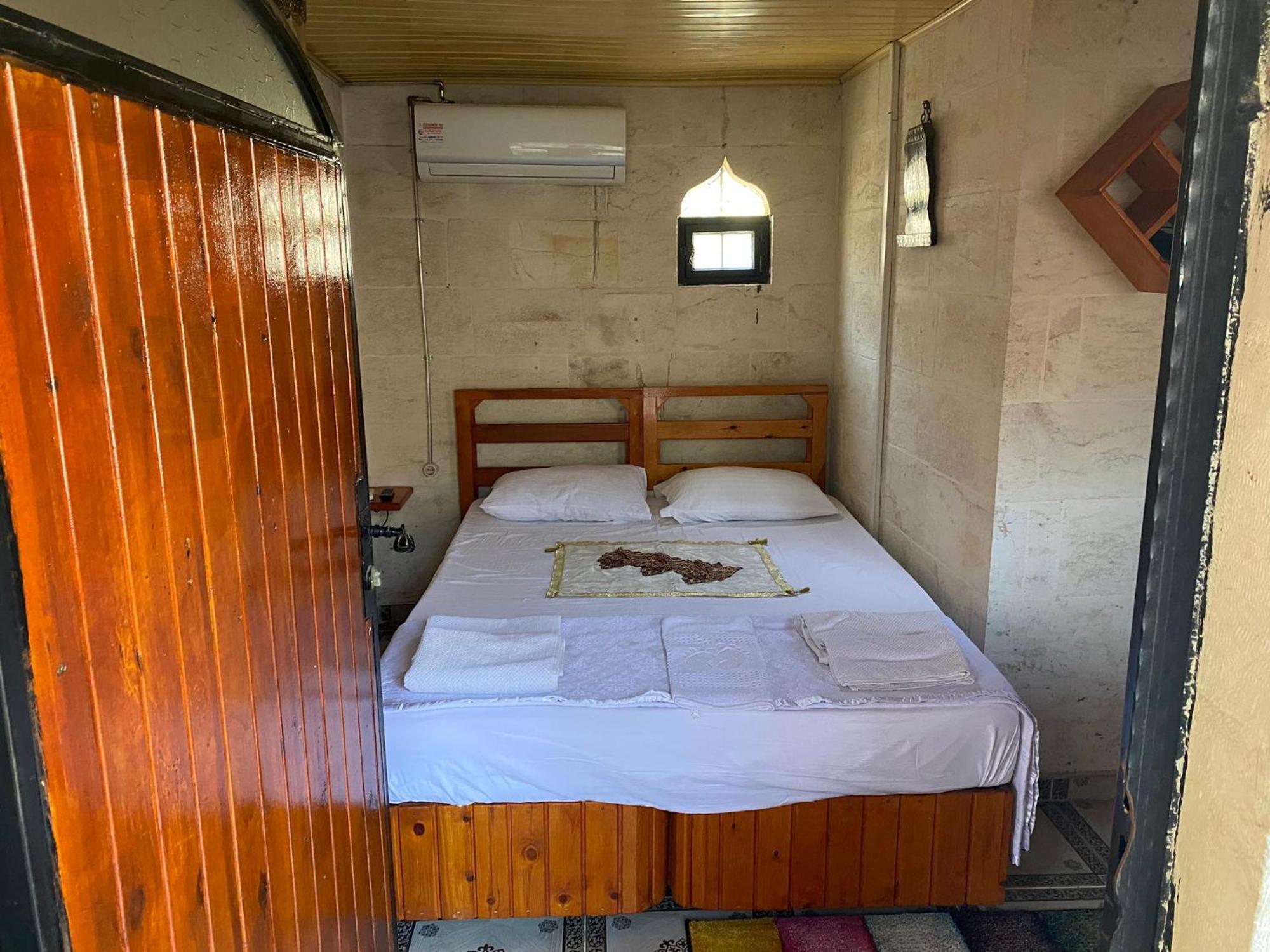 Homestay Luetfue Bey Konagi *